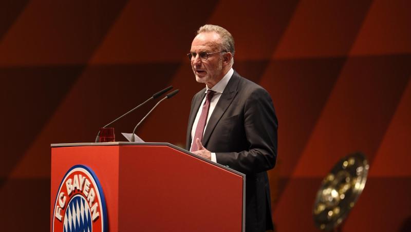 Karl-Heinz Rummenigge hält eine Rede. Foto: Tobias Hase/dpa Karl-Heinz Rummenigge hält eine Rede. Foto: Tobias Hase/dpa