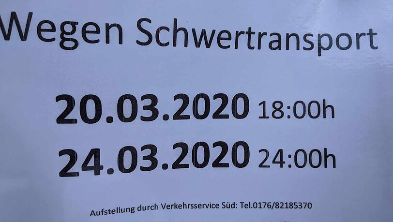 Die Halteverbotsschilder wurden von der privaten Firma "Verkehrsservice Süd" aufgestellt. Fristgerecht, sagen KVR und Polizei.