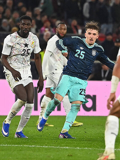Top-Auftritt beim 2:1 gegen Ghana: DFB-Youngster Lennart Karl (M.).
