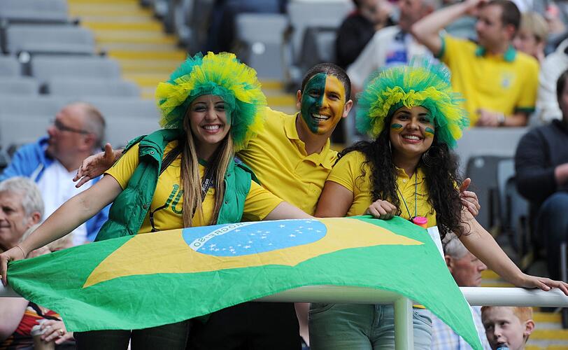 Nicht nur die Sportler, auch die Fans gaben in den vergangenen zwei Wochen bei den olympischen Spielen in London richtig Gas. Mal ausgefallen und verrückt, mal einfach nur traditionell, aber immer mit einem Lächeln im Gesicht - hier sehen Sie die schönsten Impressionen von den Tribünen.