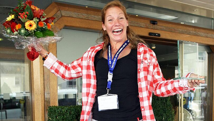 „Man muss immer besser werden“: Nadine van Bösekom ist von ihren Kolleginnen zur Arzthelferin des Jahres gewählt worden.Foto: Petra Schramek „Man muss immer besser werden“: Nadine van Bösekom ist von ihren Kolleginnen zur Arzthelferin des Jahres gewählt worden.Foto: Petra Schramek