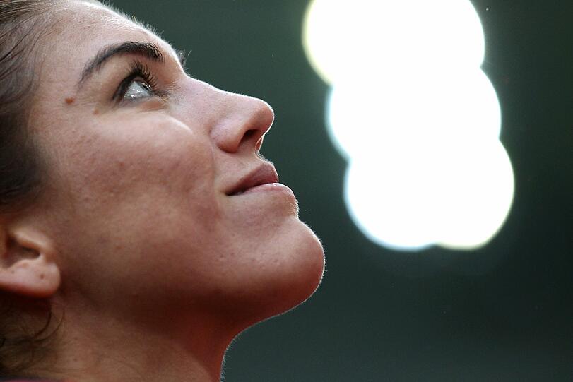 Die schönste Entdeckung der Frauen-WM: Hope Solo. Das Leben der USA-Torfrau soll jetzt sogar verfilmt werden. Ihre schönsten Bilder gibt's hier bei uns.