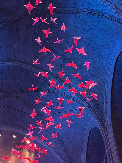 Die Ausstellung ist aktuell in n der Washington National Cathedral in Washington D.C. zu sehen….