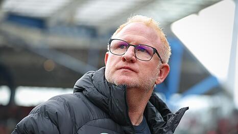 Trainer Heiko Vogel steht mit den F&uuml;rthern vor einer schwierigen Aufgabe. (Archivbild)