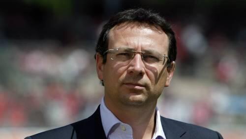 Will am Sonntag den Sack endgültig zumachen: Manager Martin Bader. Will am Sonntag den Sack endgültig zumachen: Manager Martin Bader.