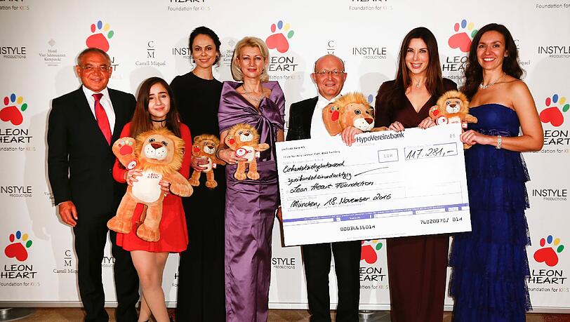 Der Erlös des Abends: 117.281 Euro konnte bei dem Charity-Dinner gesammelt werden. Der Erlös des Abends: 117.281 Euro konnte bei dem Charity-Dinner gesammelt werden.