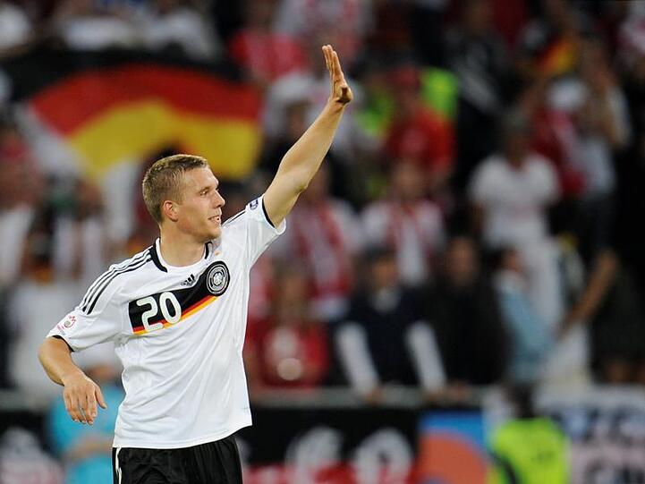 &bdquo;Es schlagen zwei Herzen in meiner Brust&ldquo;: Dennoch verfügt der in Polen geborene Lukas Podolski ausschließlich über die deutsche Staatsangehörigkeit.