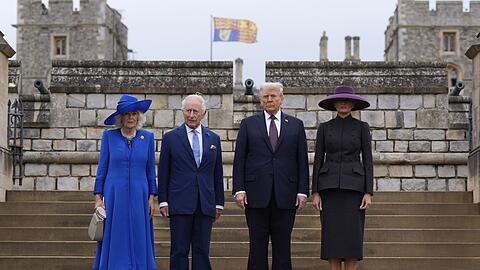 Beim Staatsbesuch der Trumps hatte Prinz Andrew seine Titel noch.