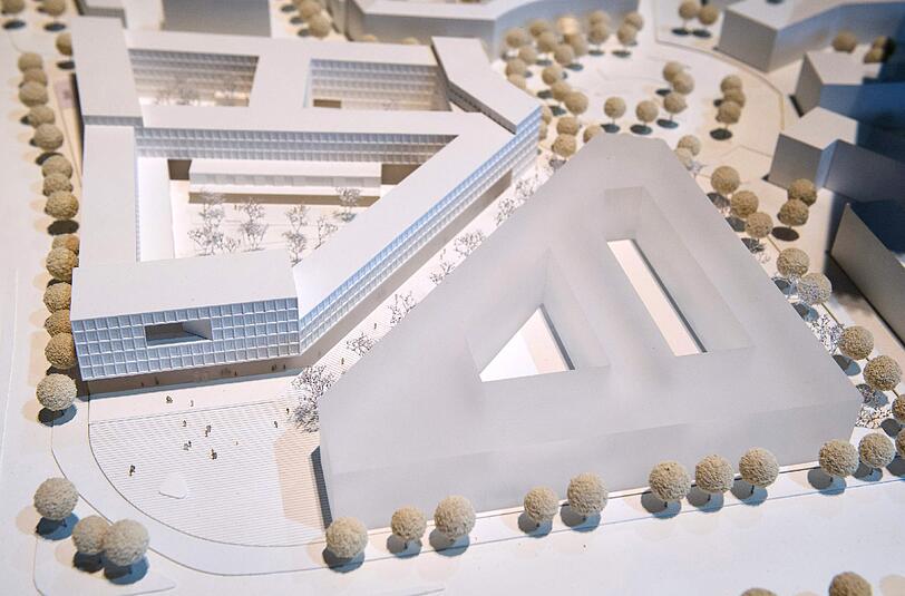 So soll es einmal aussehen: Das Modell zeigt den Architekturentwurf für den Neubau des Strafjustizzentrums München.