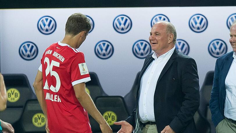 Hat der FC Bayern mit Thomas Müller (l.) den langfristigen Nachfolger von Uli Hoeneß (r.) gefunden? Vereinsintern wird dem 34-Jährigen langfristig eine Führungsrolle zugetraut Hat der FC Bayern mit Thomas Müller (l.) den langfristigen Nachfolger von Uli Hoeneß (r.) gefunden? Vereinsintern wird dem 34-Jährigen langfristig eine Führungsrolle zugetraut