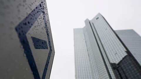 Gute Zahlen, aber erneut &Auml;rger mit der Justiz: Deutsche Bank zieht Bilanz.