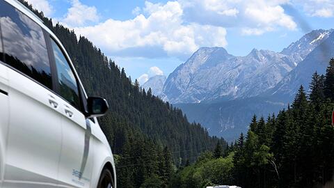 Der Fernpass war wegen einer Demonstration gesperrt (Archiv).