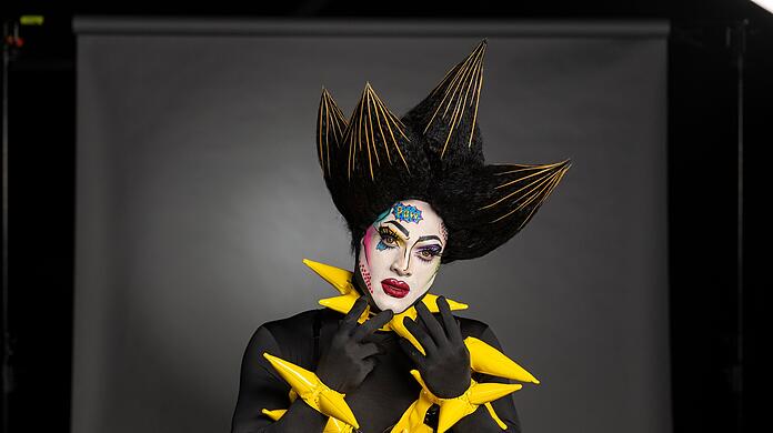 Welcher ehemalige Profifußballer hat sich für "Viva la Diva" als Dragqueen Lil Sista verkleidet?