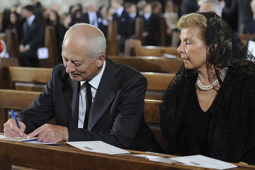 Fürst Hans-Adam II und seine Frau Fürstin  Marie Aglae von Liechtenstein.