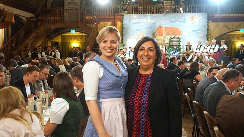Katharina Schulze (l.) und Gülseren Demirel.