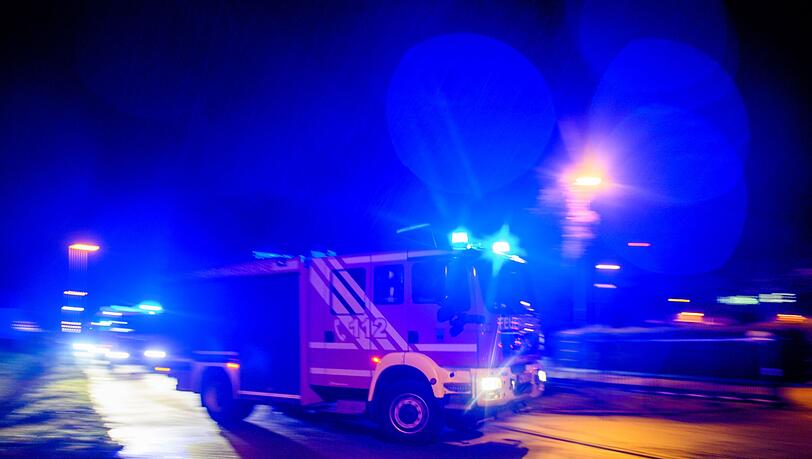 Trotz raschem Einsatz der Feuerwehrkr&auml;fte kam f&uuml;r sechs Personen jede Hilfe zu sp&auml;t. (Symbolfoto)