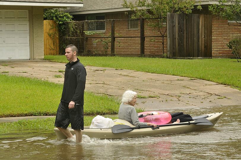 Tropensturm "Harvey" wütet über Texas - der US-Staat versinkt im Chaos.