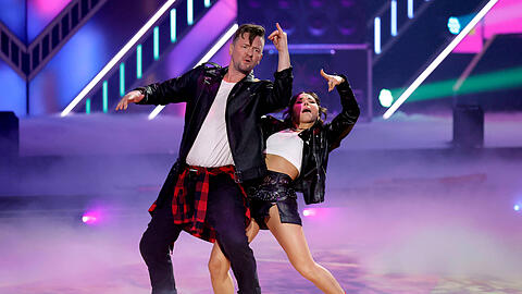 In der Auftaktshow von "Let's Dance" wollte Ben Zucker mit einem Jive überzeugen. Die Jurywertung fiel jedoch nicht zu seinen Gunsten aus.