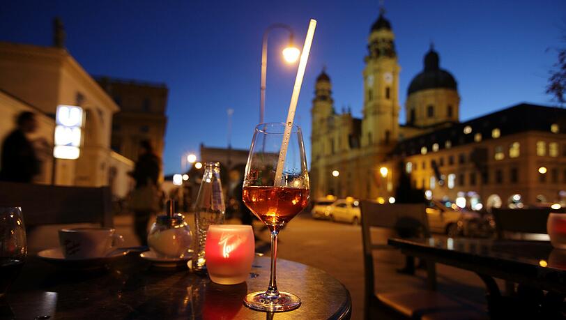 Sommerabend am Odeonsplatz. Sommerabend am Odeonsplatz.