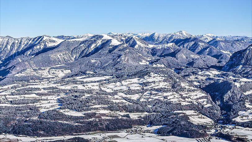 Wie ist die Schneesituation in den Alpen? Der Lawinenlagebericht gibt hierzu Informationen. (Symbolbild)