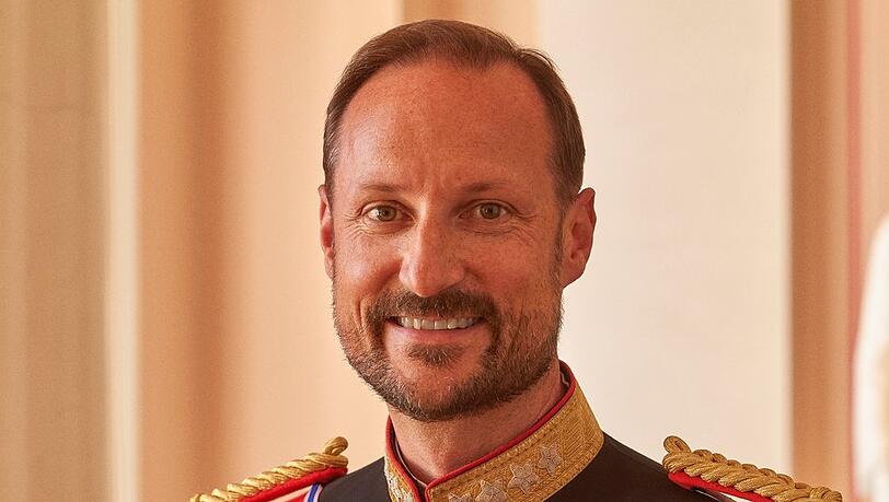 Erstmals als K&ouml;nig hat Haakon VIII. f&uuml;r die j&auml;hrliche "TV-aksjonen" gesammelt.