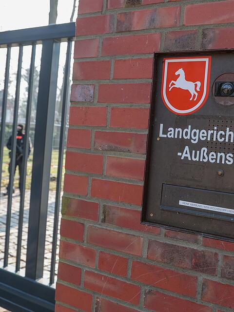 Ein Sprengstoffhund hat w&auml;hrend des Verhandlungstermins im Prozess gegen Daniela Klette angeschlagen. (Symbolfoto)