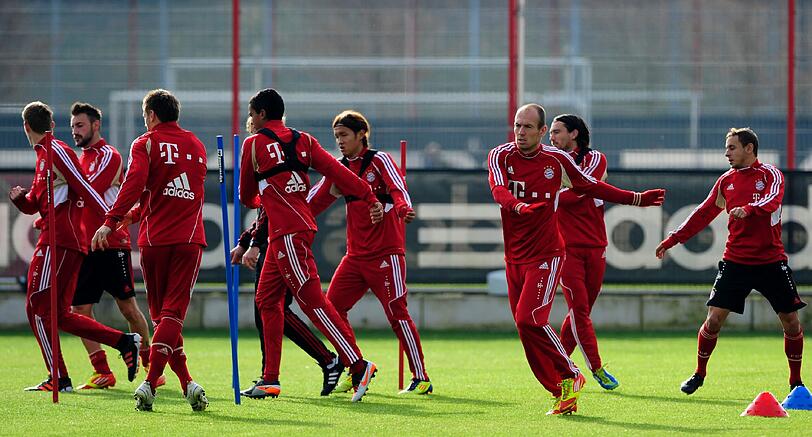 Bilder vom Training an der Säbener: Bastian Schweinsteiger schwitzt fürs Comeback.