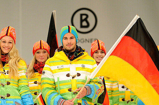 Freeskier Benedikt Mayr bei der Präsentation der Teamkleidung des deutschen Olympiaaufgebots für Sotschi.