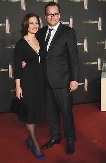 Matthias Brandt (l) und seine Frau Sofia.