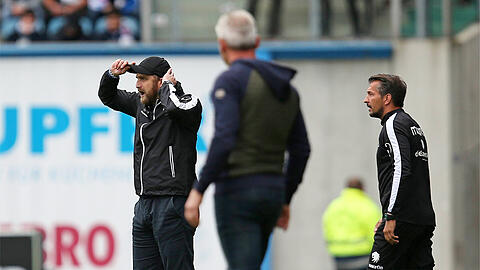 Wieder muss ein Kollege gehen: Sechzig-Coach Daniel Bierofka (li.) und der bei Hansa Rostock entlassene Pavel Dotchev, im Vordergrund.