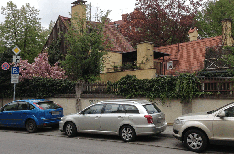 Stoßstange an Stoßstange &ndash; gewohntes Bild in München.