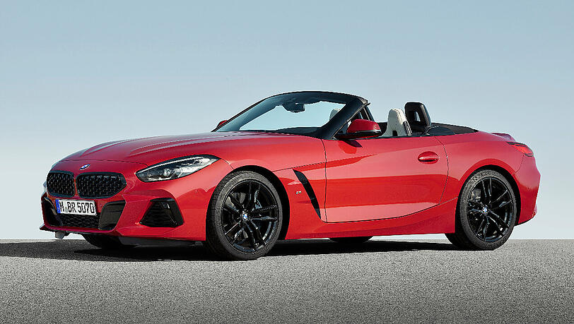 War der BMW Z4 zuletzt ein weichgespültes Schönwetterauto, soll jetzt ein waschechter Sportwagen werden, der sich eher nach dem Porsche 718 Boxster streckt, als nach Audi TT oder Mercedes SLC.