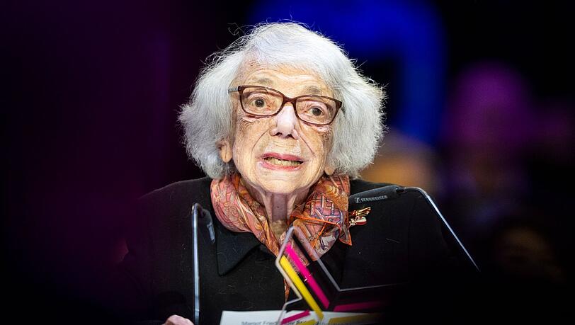 Margot Friedländer bei der Preisverleihung der GermanDream-Awards 2023 in Berlin.