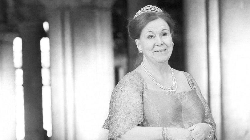 Die Schwester von Ex-Königin Beatrix ist tot. Christina verstarb am 16. August an den Folgen ihrer Knochenkrebserkrankung, das gab der niederländische Palast bekannt.