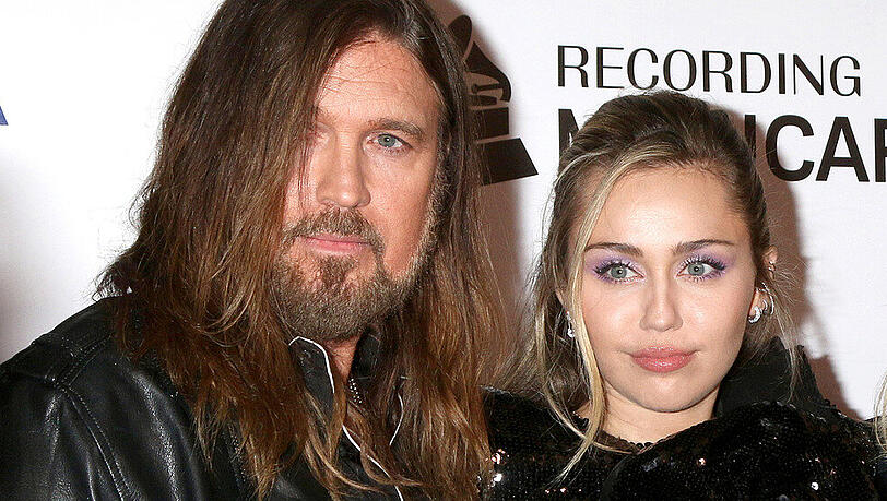 Musizieren gemeinsam: Billy Ray Cyrus und Tochter Miley Musizieren gemeinsam: Billy Ray Cyrus und Tochter Miley