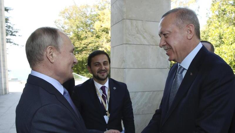 Kremlchef Wladimir Putin empfängt den türkischen Staatspräsident Recep Tayyip Erdogan in Sotschi. Kremlchef Wladimir Putin empfängt den türkischen Staatspräsident Recep Tayyip Erdogan in Sotschi.