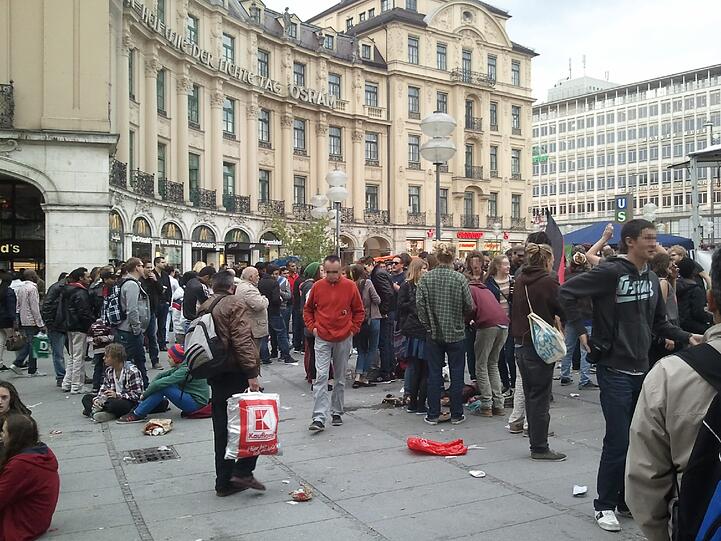 Hanf-Demo am Stachus. Die Bilder.