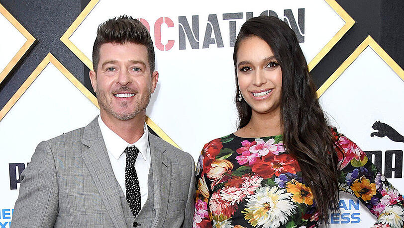 Robin Thicke und April Love Geary freuen sich auf die Geburt ihres dritten Kindes. Robin Thicke und April Love Geary freuen sich auf die Geburt ihres dritten Kindes.