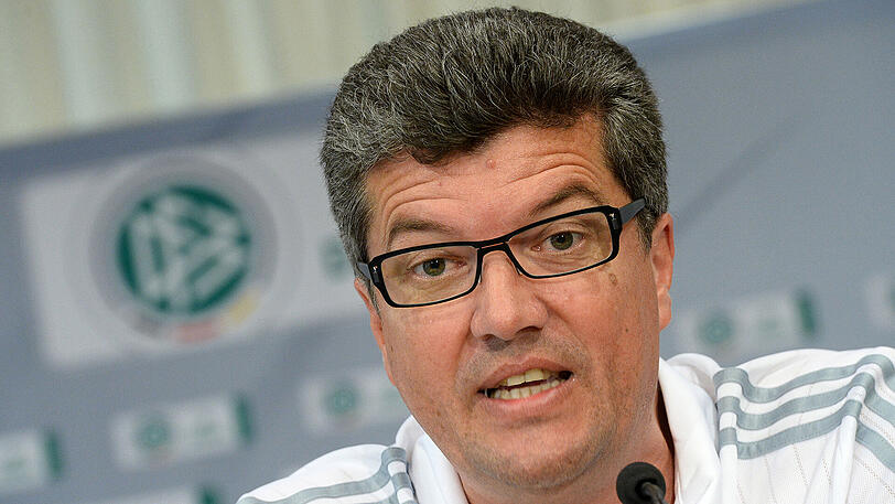 Herbert Fandel besucht nach Angaben des DFB keine Lehrgänge der Elite-Schiedsrichter mehr.