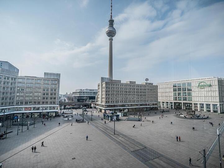 Berlin Alexanderplatz in Zeiten von Corona.