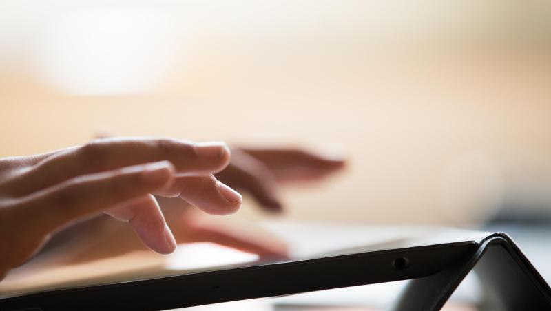 Die Bundesländer wollen die Hilfsmittel aus dem Digitalpaket anders als ursprünglich geplant auch für den Ausbau der digitalen Lehr- und Lernplattformen einsetzen.