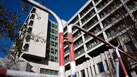 Vor dem Staatsschutzsenat des Oberlandesgerichts in München beginnt Mitte Mai ein Prozess unter anderem wegen der Versklavung zweier jesidischer Mädchen.