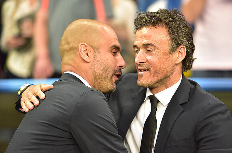 Trost vom Konkurrenten und zugleich Freund: Barca-Trainer Luis Enrique und Bayern-Coach Pep Guardiola.
