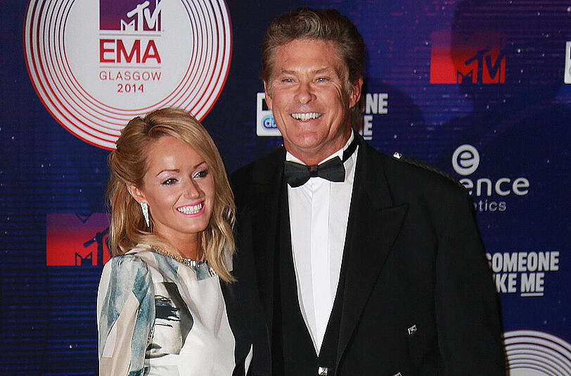 David Hasselhoff muss kein Viagra schlucken, um guten Sex mit seiner jungen Freundin Hayley Roberts zu haben.