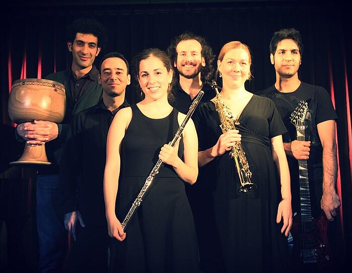 Zum Ensembles &bdquo;Sistanagila&ldquo; gehören Yuval Halpern (Komponist), Jawad Salkhordeh (Tombak/Daf), Michal Tikotzki (Flöte), Hemad Darabi (Gitarre), Ido Spak (Klavier/Komponist) und Babak Shafian (Projektleiter).