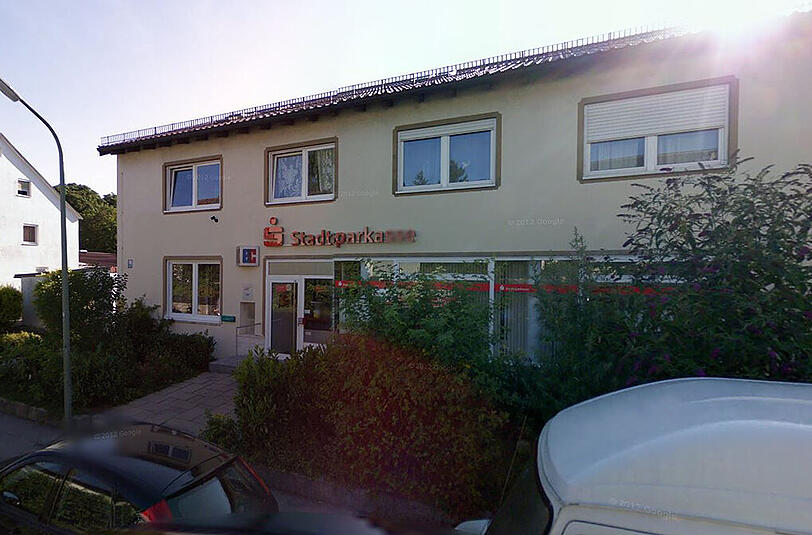 Diese Sparkasse in der Mannertstraße in Allach wurde am Mittwochnachmittag überfallen.