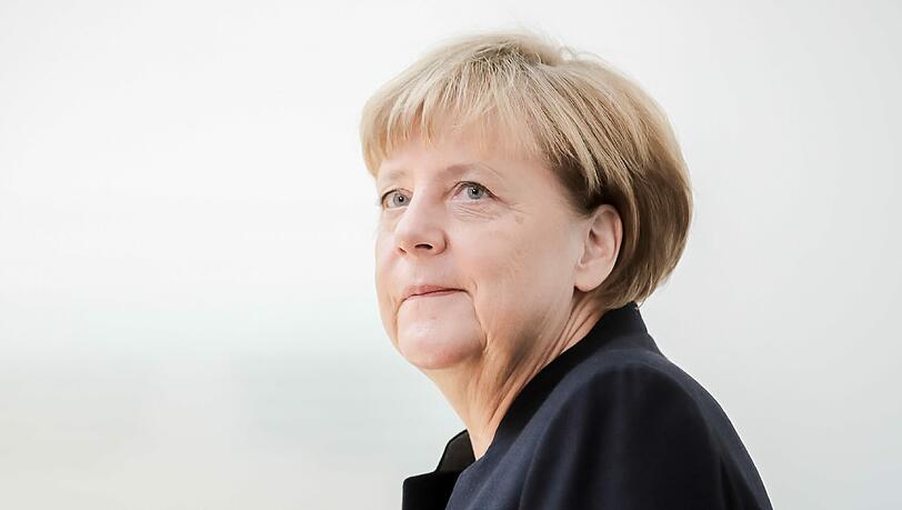 Bundeskanzlerin Angela Merkel wird von DGB-Chef Reiner Hoffmann stark kritisiert. Bundeskanzlerin Angela Merkel wird von DGB-Chef Reiner Hoffmann stark kritisiert.