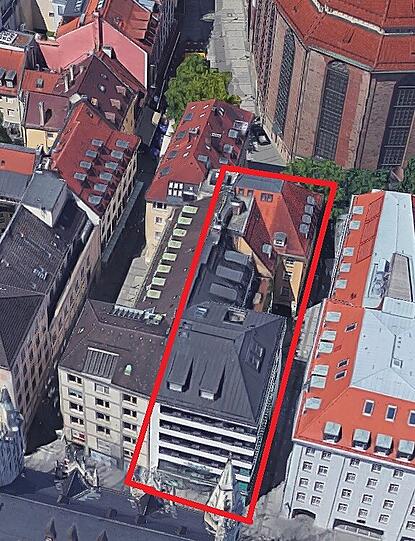 Kommt weg: Douglas-Haus (vorne) und der Andechser am Dom.