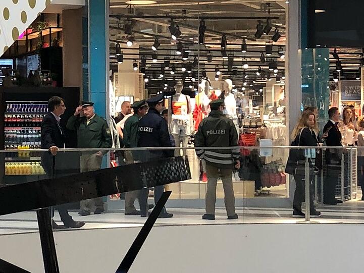 Am Donnerstag fand die feierliche Neueröffnung des Pep in Neuperlach statt. Klicken Sie sich durch die Bilder.
