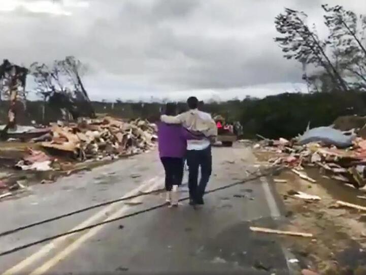 Das Videostandbild zeigt Trümmer in Lee County.
